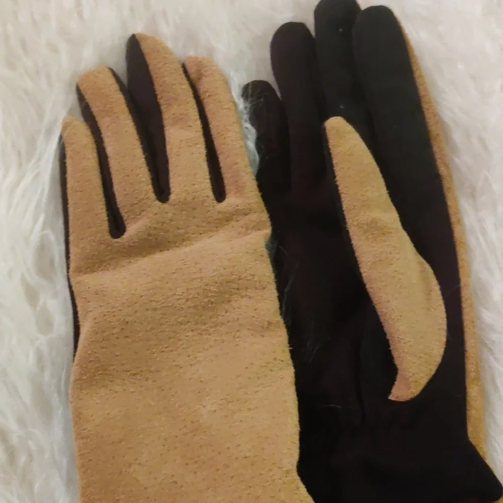Touch Point Smart Gloves Size Small NWT